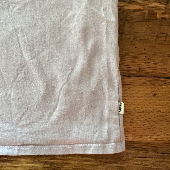 VANS checkered women’s lavender tee shirt sz M 💜✨ - Picture 5 of 10